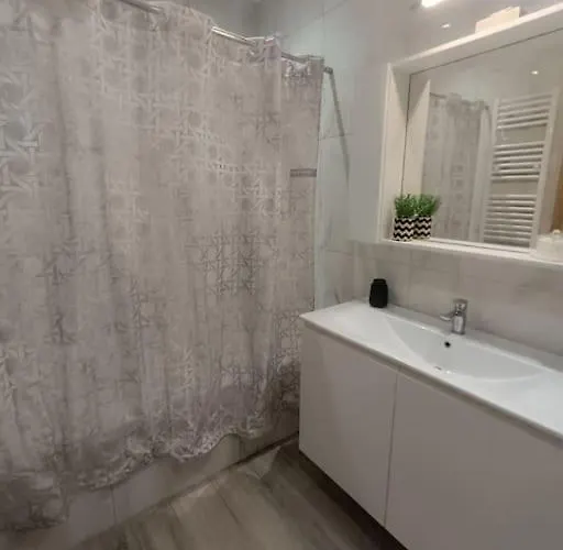 The Twins 2 * Ambávrisz